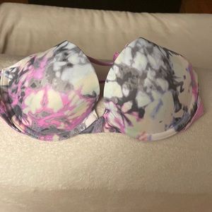 Pink Victoria Secret bra size 32A